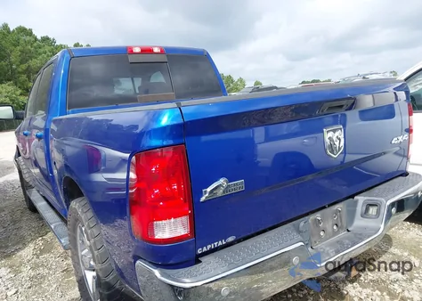 2018 Ram 1500 Big Horn 4X4 5'7 Box z USA, uszkodzony, nr VIN 3C6RR7LG7JG230279